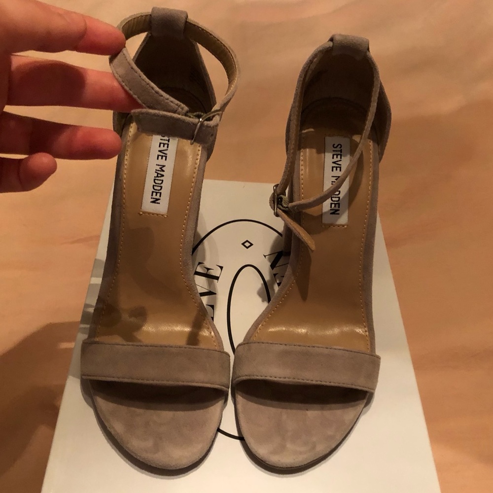 Steve Madden Taupe Suede heels